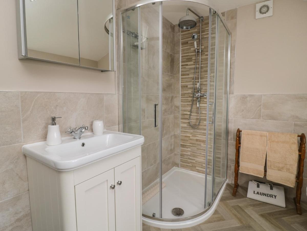 2 Crosslands Villa York Bagian luar foto