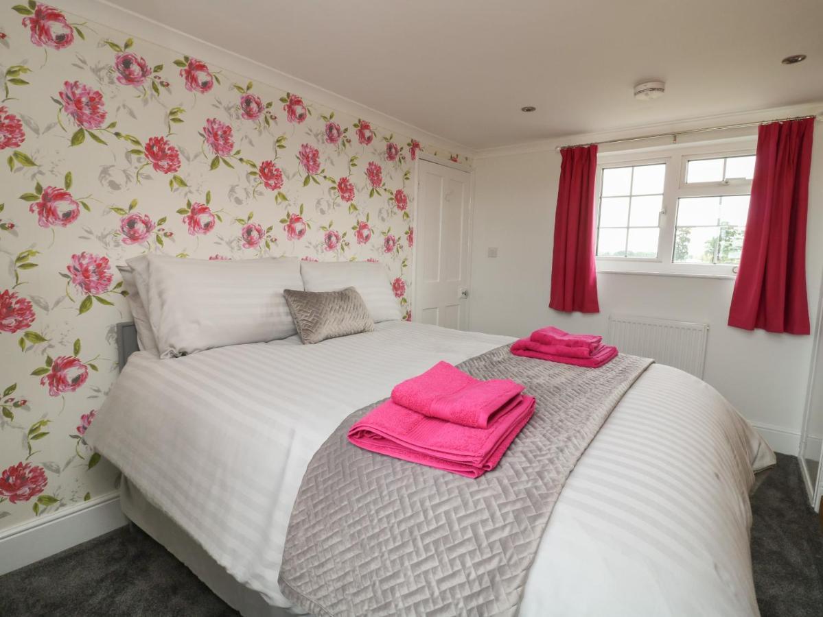 2 Crosslands Villa York Bagian luar foto