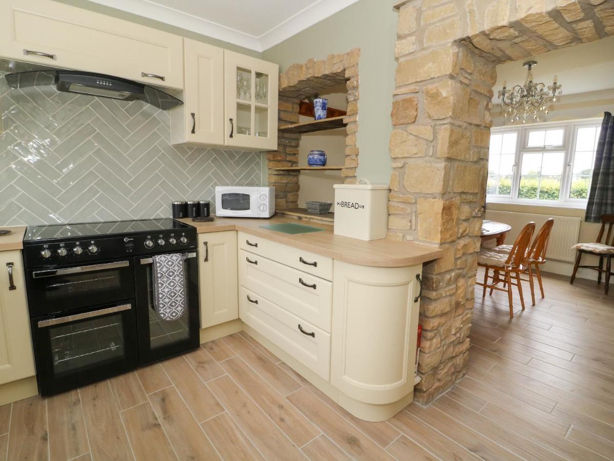 2 Crosslands Villa York Bagian luar foto